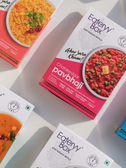 Logo, Packaging Design & Inhouse Photography for Eateryy Box